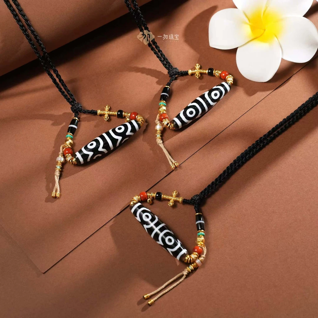 壹加林妹妹 | 玛瑙小卢博古M六眼横款锁骨链多样性发其一