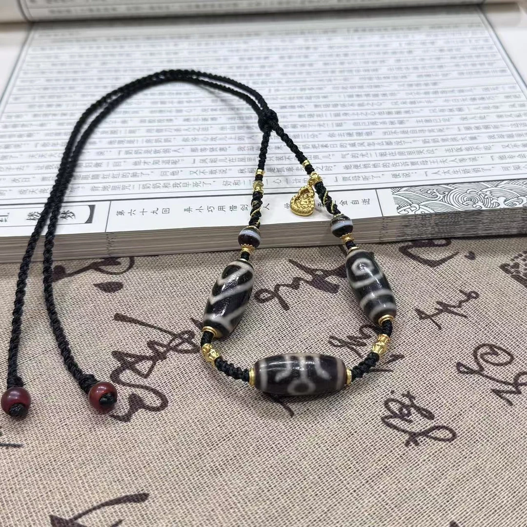 壹加林妹妹 | 玛瑙藏古贵人靠山二眼多宝锁骨链