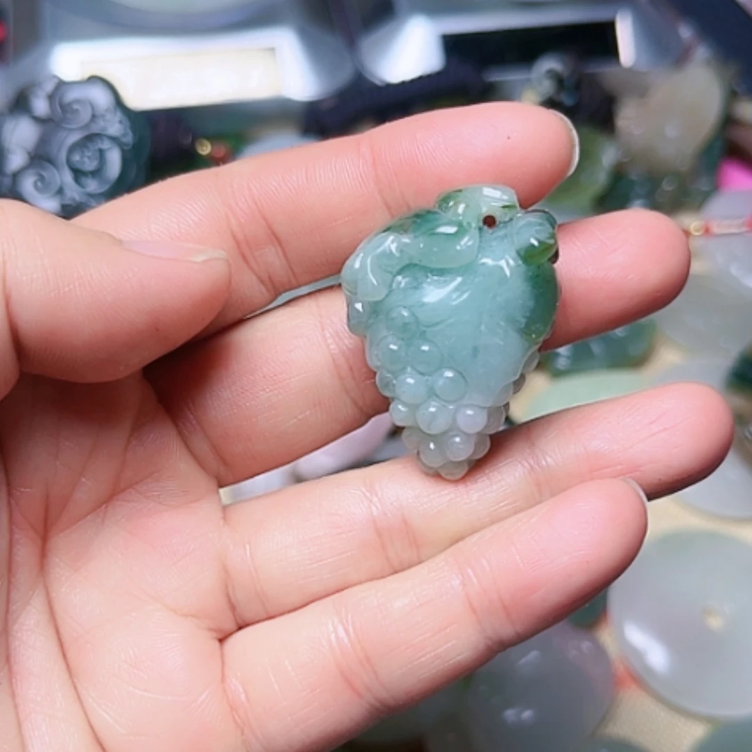 【闪购商品】翡翠颈饰未镶嵌