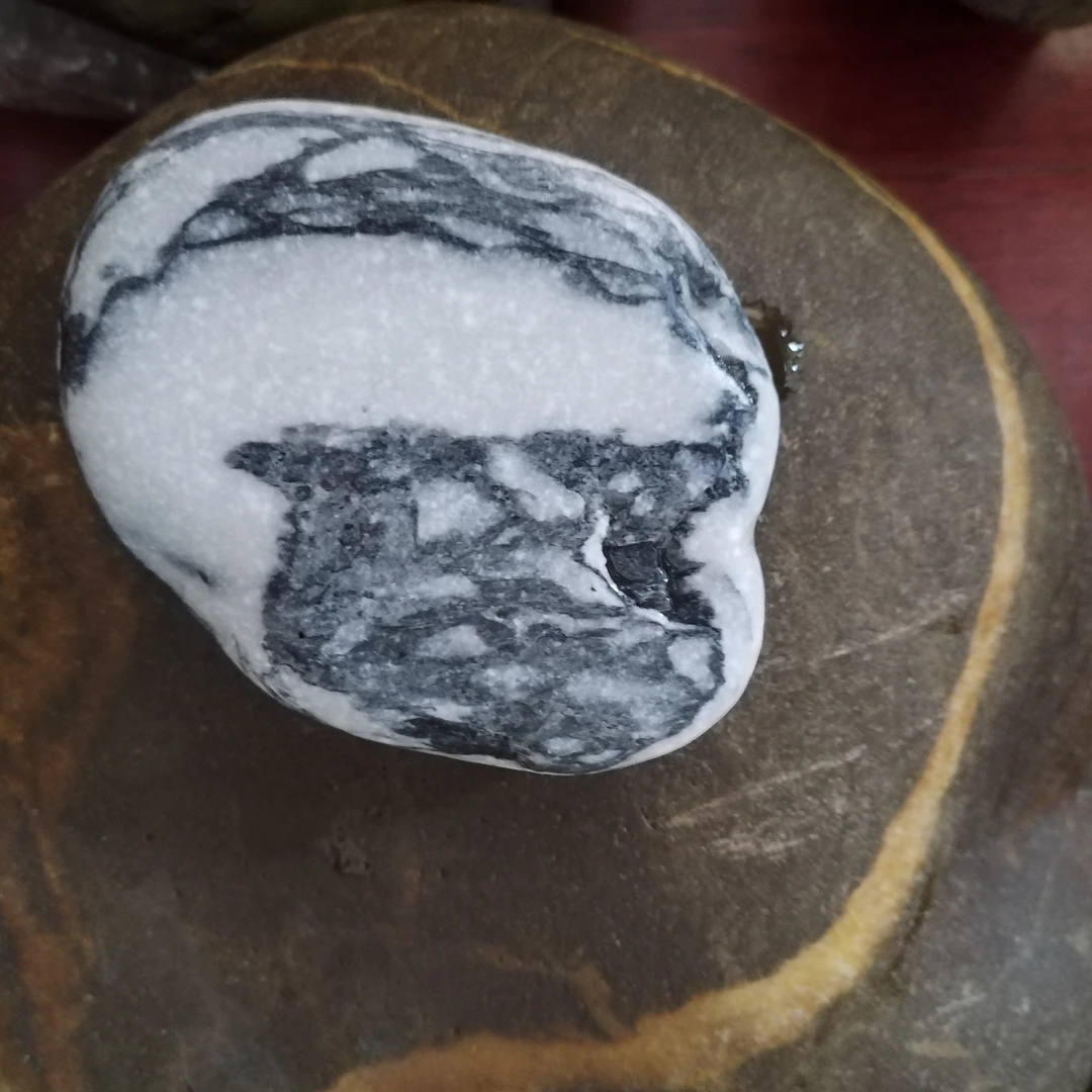 天然画面石，不一样的感觉，大自然的鬼斧神工