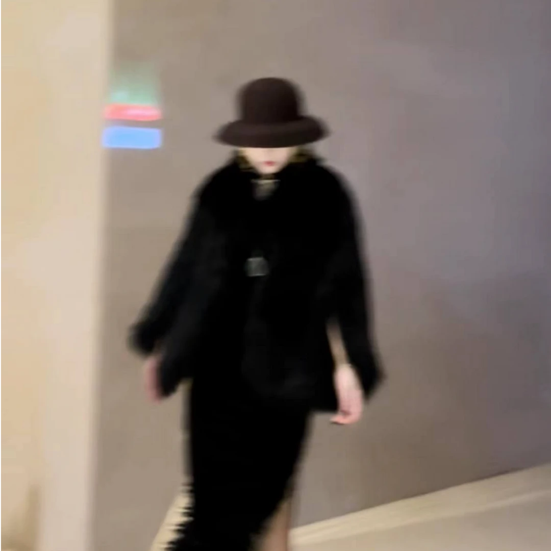 活动画报夫人原创自制兔毛狐狸毛编织新款斗篷外套