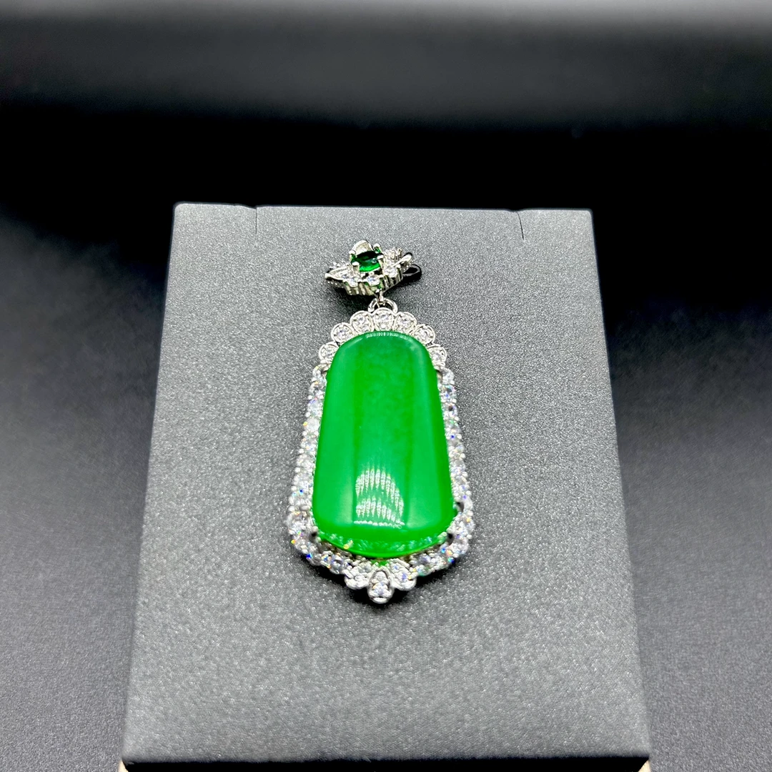 【缅区矿业贸易】时尚精美DIY无事牌吊坠DZ061