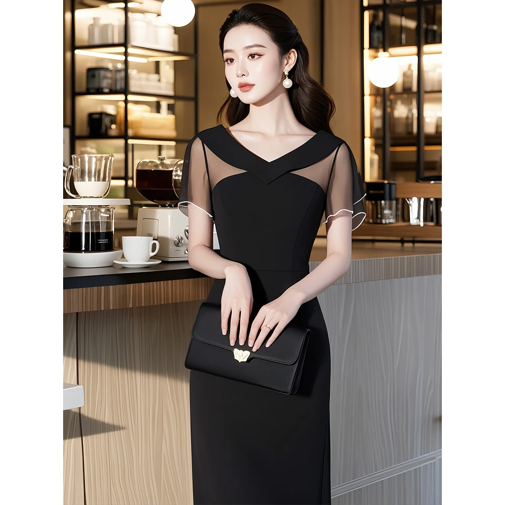 夏季新款高级感法式轻奢洋气高贵黑色设计感薄款气质短袖连衣裙女