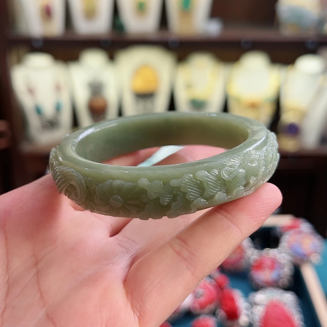 和田玉（糖玉）手镯未镶嵌手镯57#