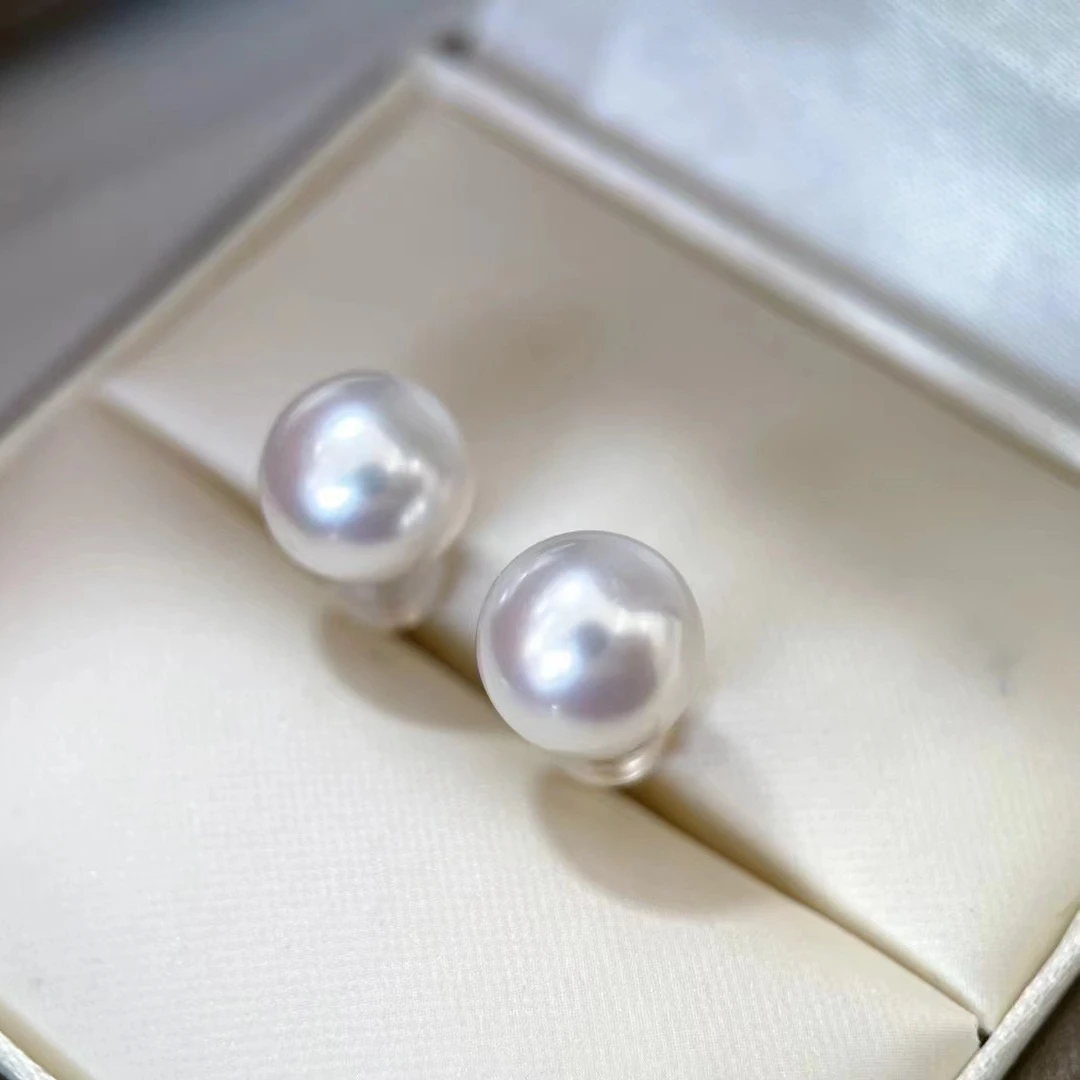 18k金Akoya海水珍珠8-9mm左右耳钉高级感强光小灯泡（多样性发一）