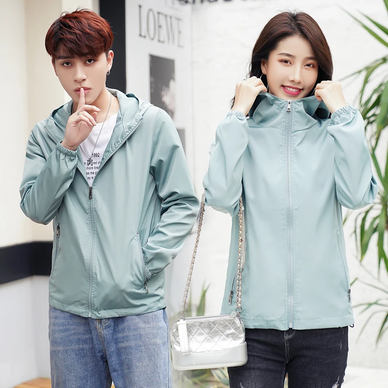 薄荷曼波女春秋短款宽松薄款风衣韩版冲锋衣百搭连帽情侣外套男
