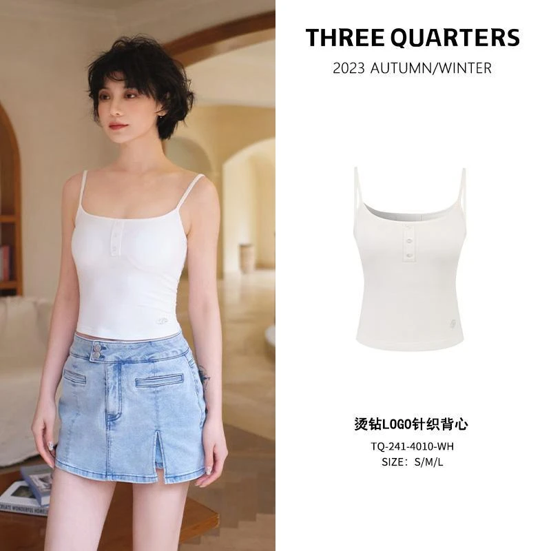 Three Quarters 烫钻logo针织背心女背心打底时尚通4010