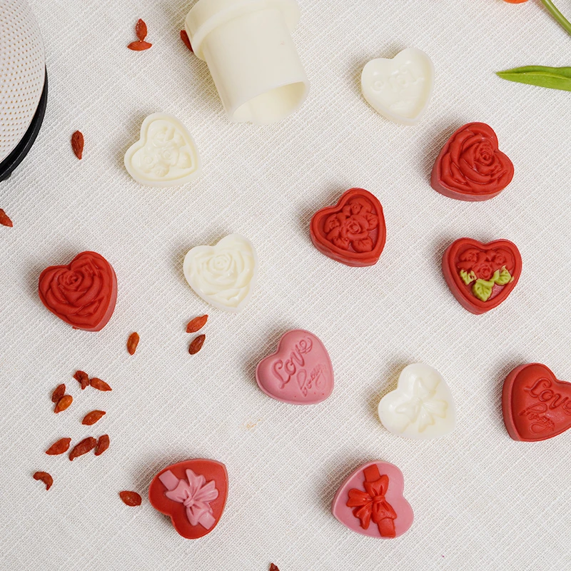 FL日本爱心心型绿豆糕模具不粘家用冰皮月饼手压式烘焙模型印具