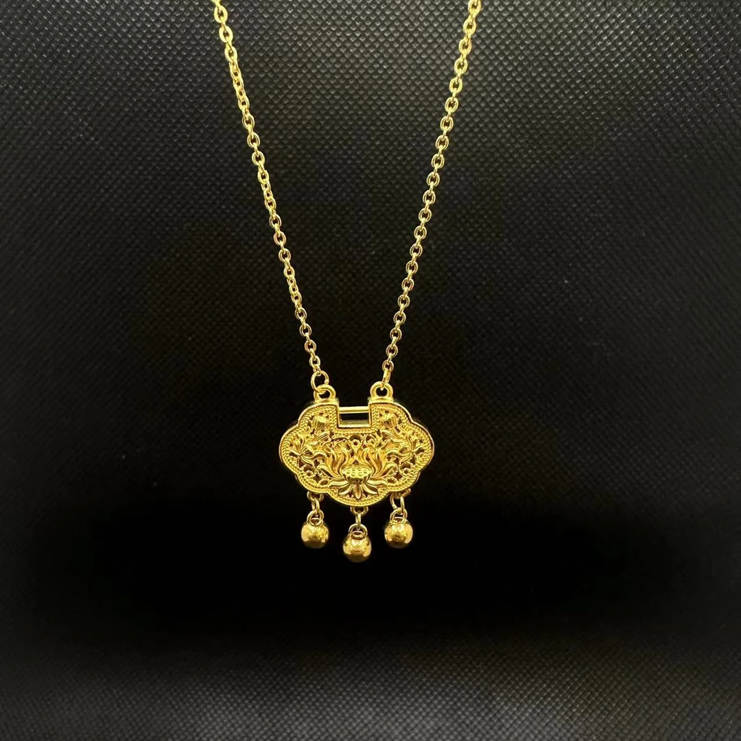 《金品楼》足金999.9精品锦鲤锁带吊项链精致43cm＋3cm延长链时尚
