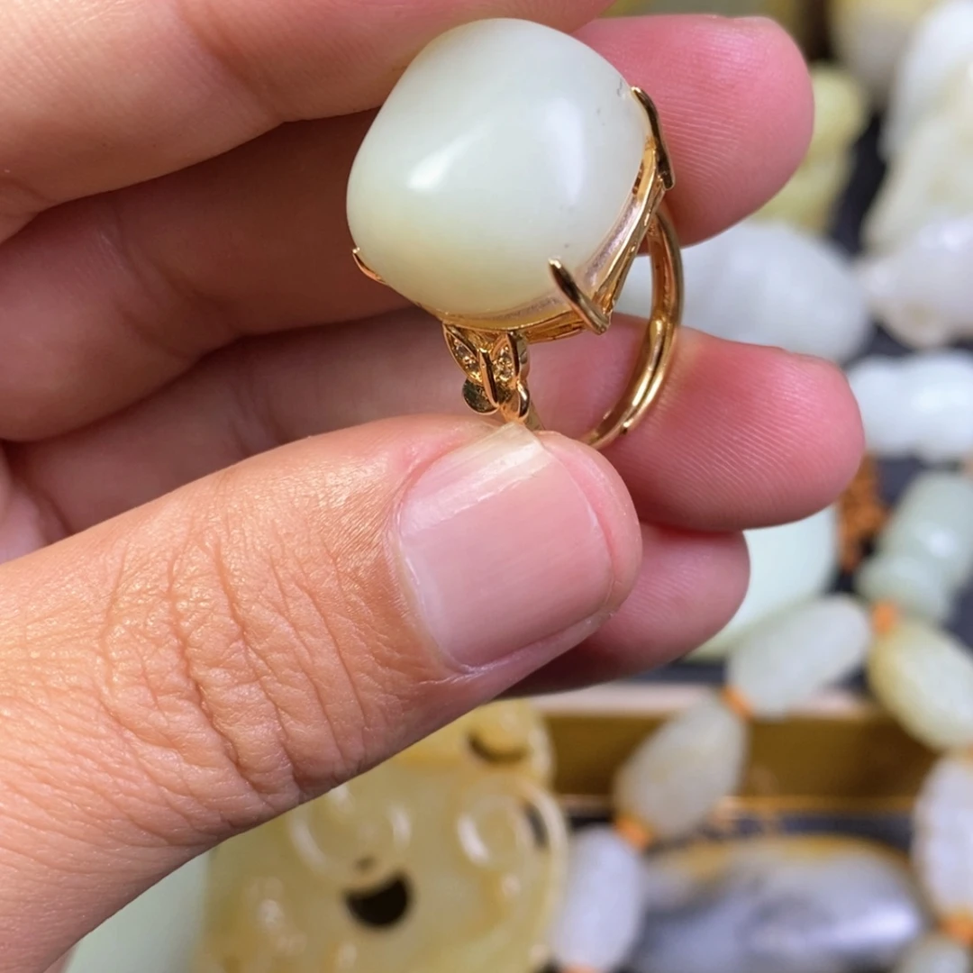 【闪购商品】和田玉（糖玉）戒指未镶嵌