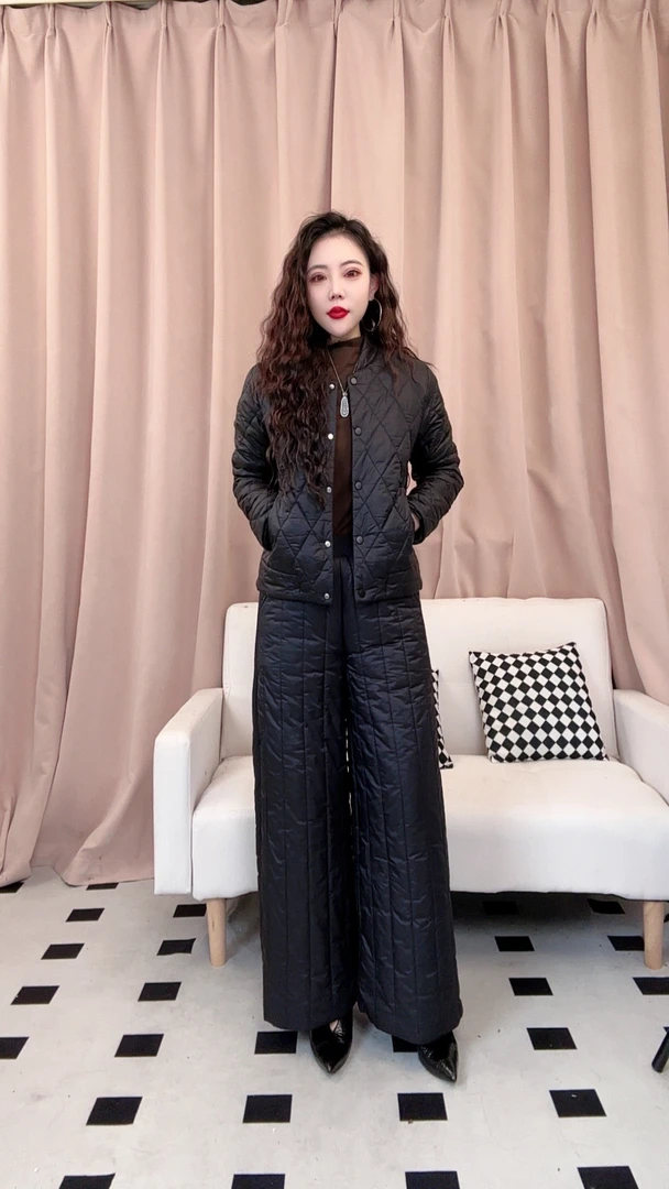 棉服套装女2025秋季新款时尚爆款减龄阔腿裤妈妈洋气欧货两件套