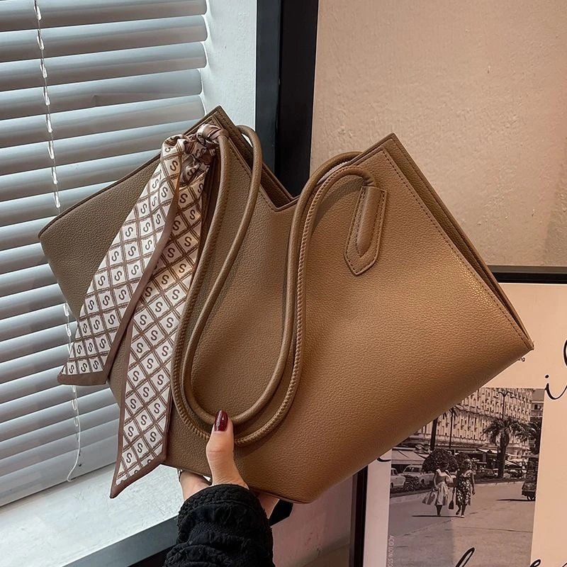 【贵妃】K236 2025蛇年秋冬经典复古时尚大气通勤潮流斜挎包