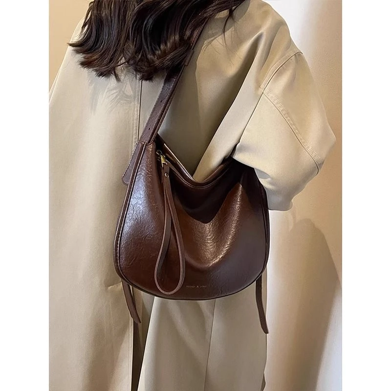 【贵妃】T2535 2025蛇年秋冬经典复古简约时尚大气单斜挎包