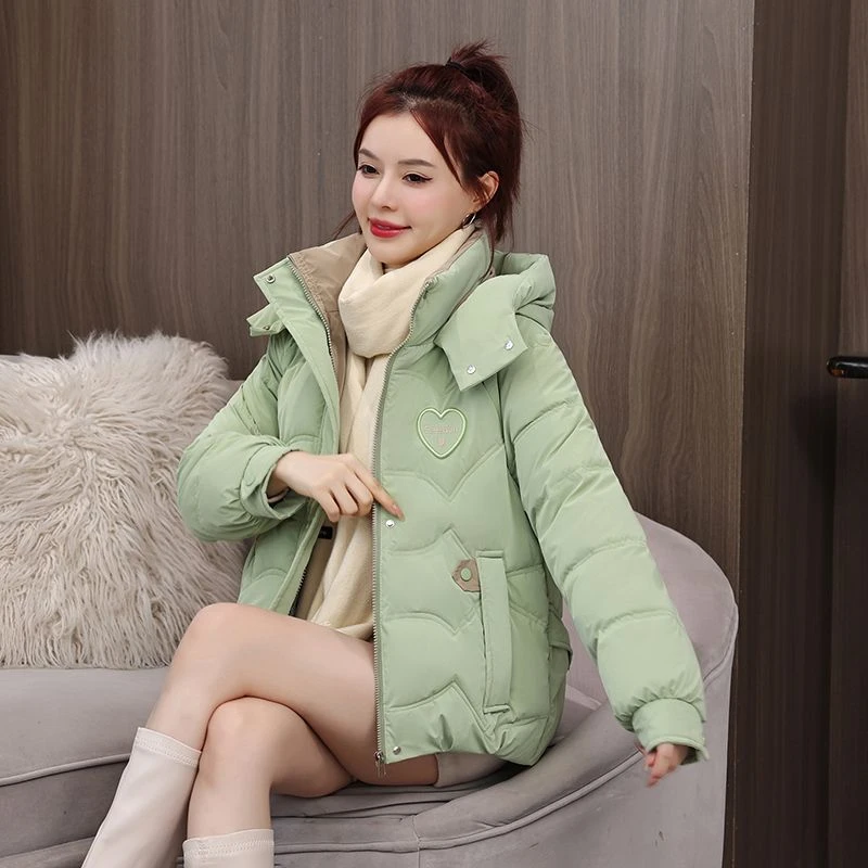 羽绒羽绒服女加厚女士冬季新款亮皮免洗棉袄连帽大码时尚百