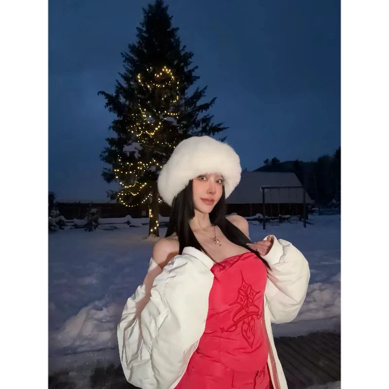 lele 冬季新品 胸前刺绣时尚抹胸上衣 24110375MX