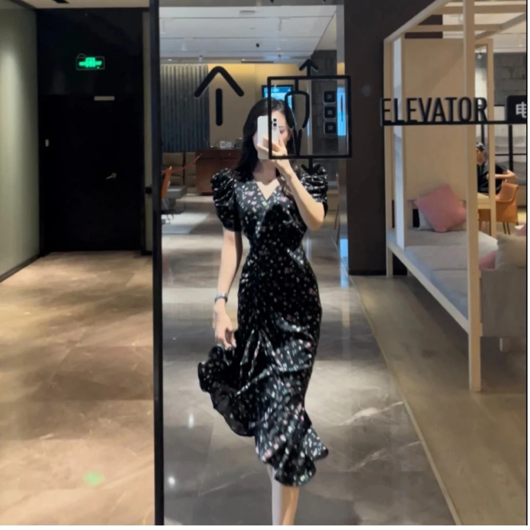 高定女神设计款V领修身显瘦连衣裙009