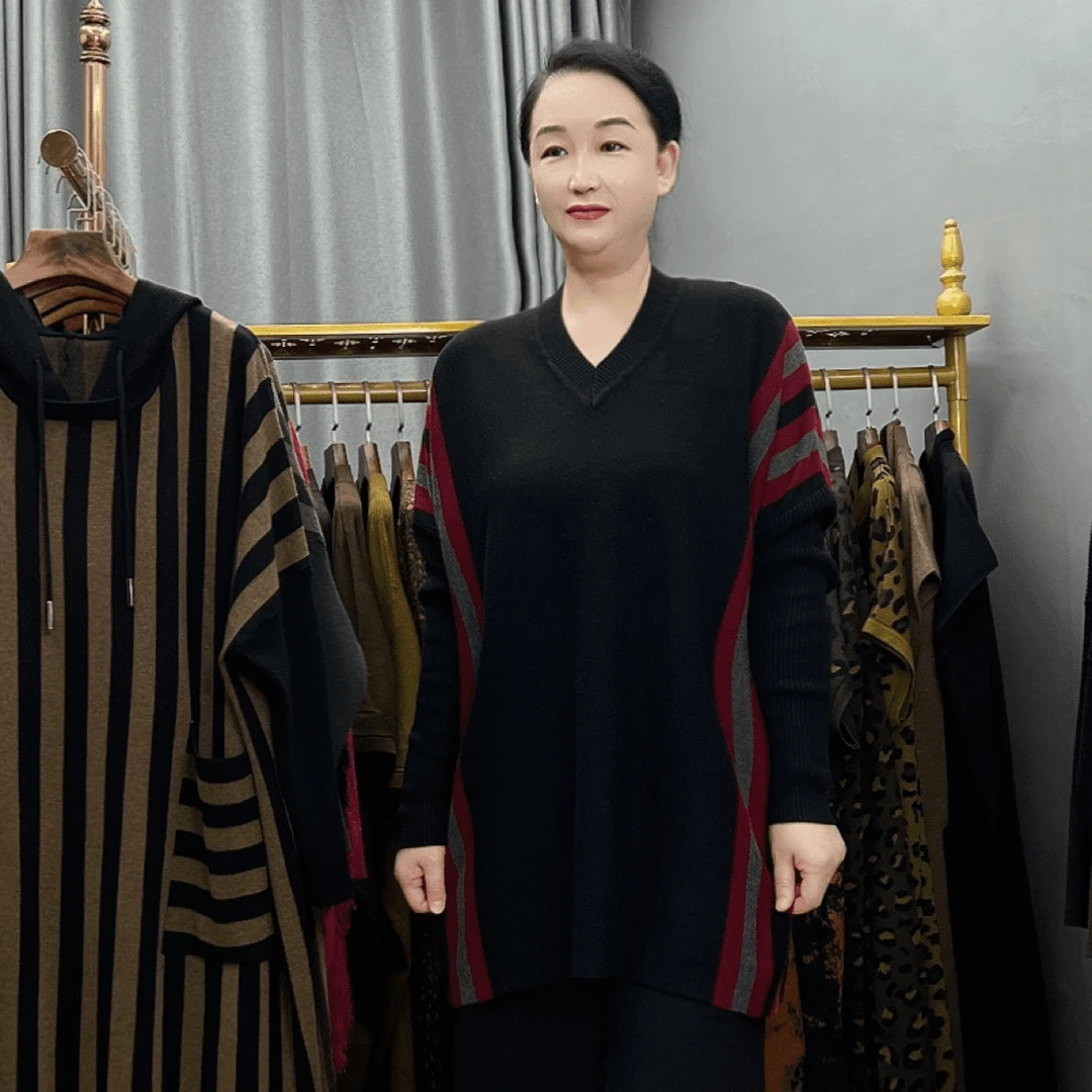 轻奢阔版时尚显瘦V领中长款大码针织连衣裙