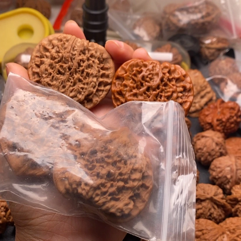 【闪购商品】文玩核桃吊坠多****荐