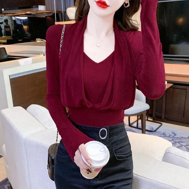 2024年春秋新款设计感假两件小众红色打底上衣网红爆款轻熟风女装