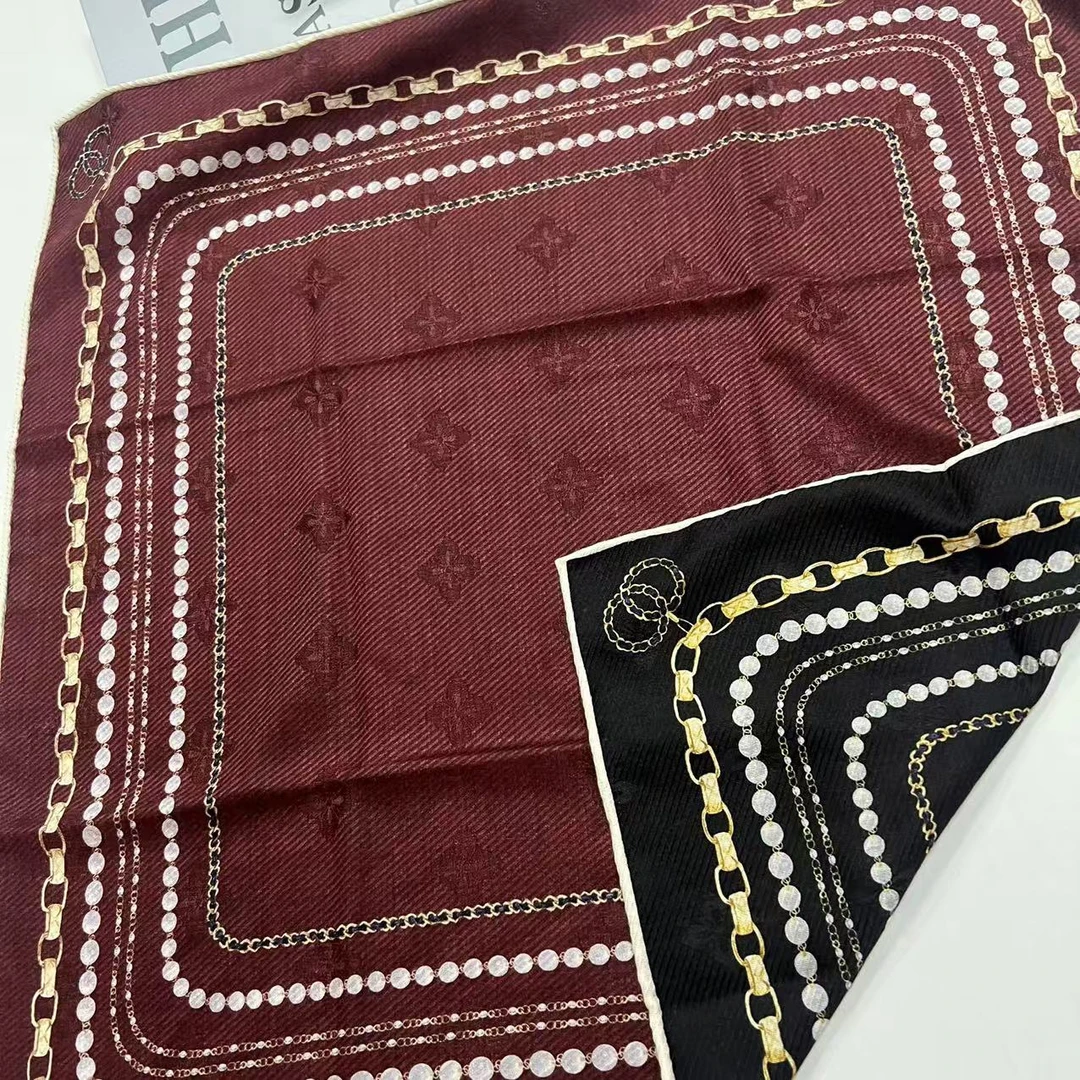 70丝绒方巾-墨红宝链 双面异色65cm丝巾