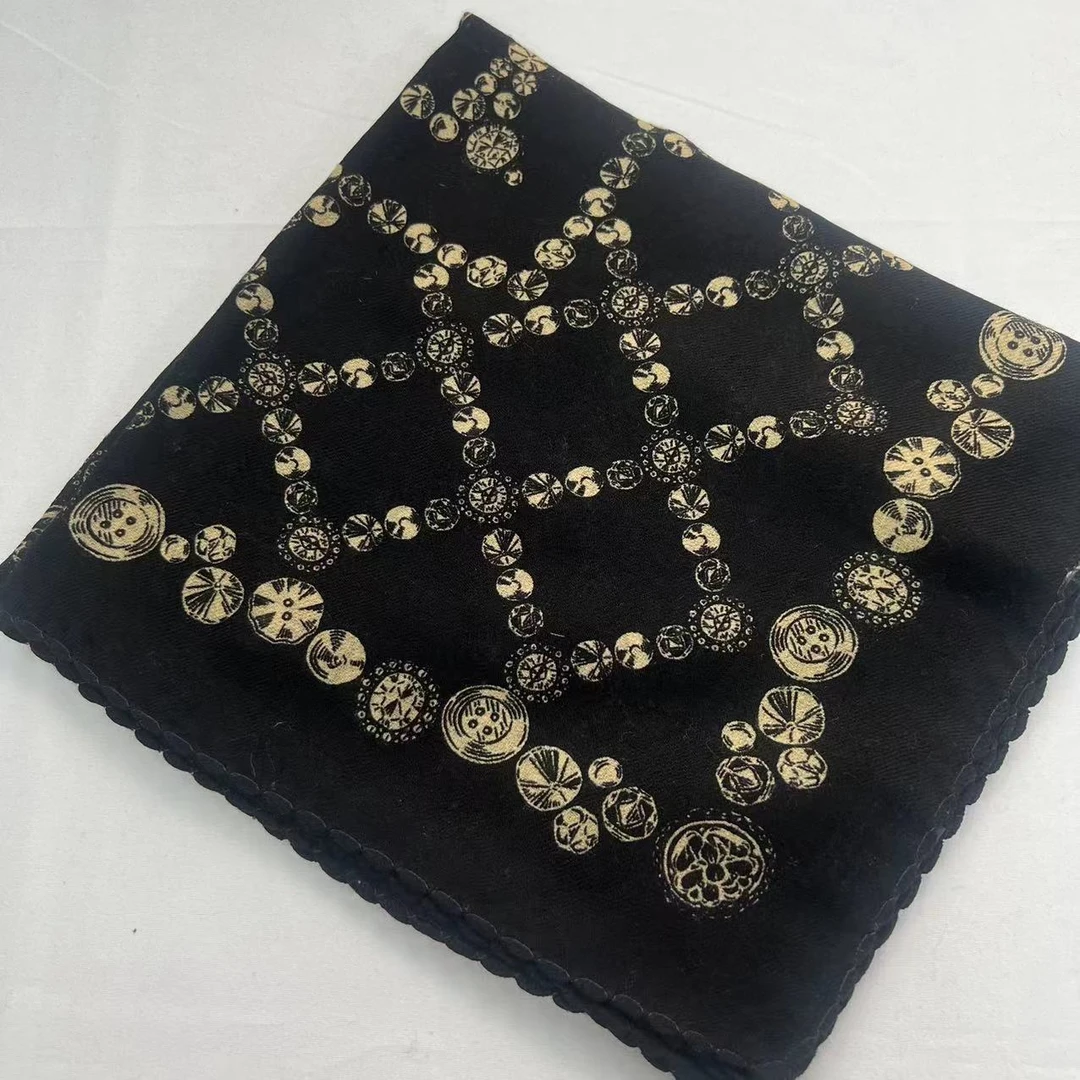 1米羊绒蕾丝边方巾-黑边钱币