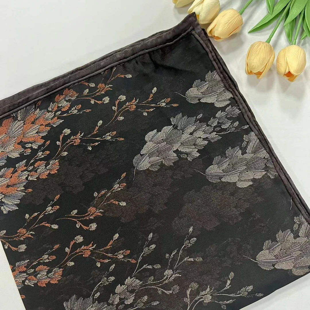 140香云纱宋锦方巾-暗彩吊穗 135cm丝巾