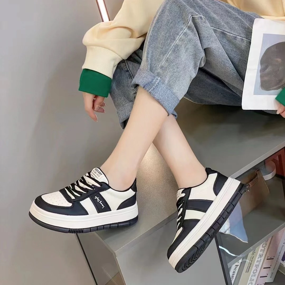 小川女鞋百搭加绒板鞋低帮潮流厚底休闲平底女鞋冬季鞋子/DFD8060