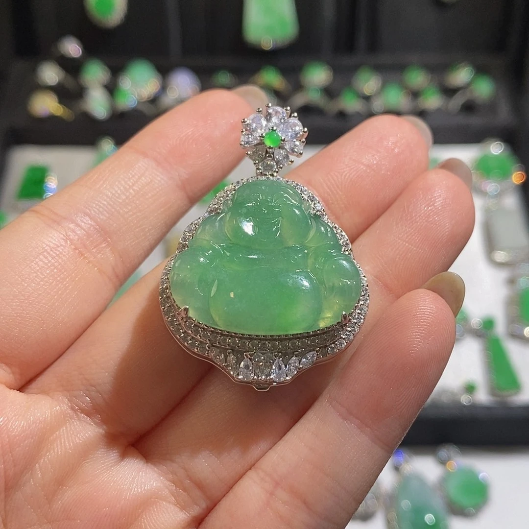 翡翠颈饰银S925镶嵌山****?天然翡翠