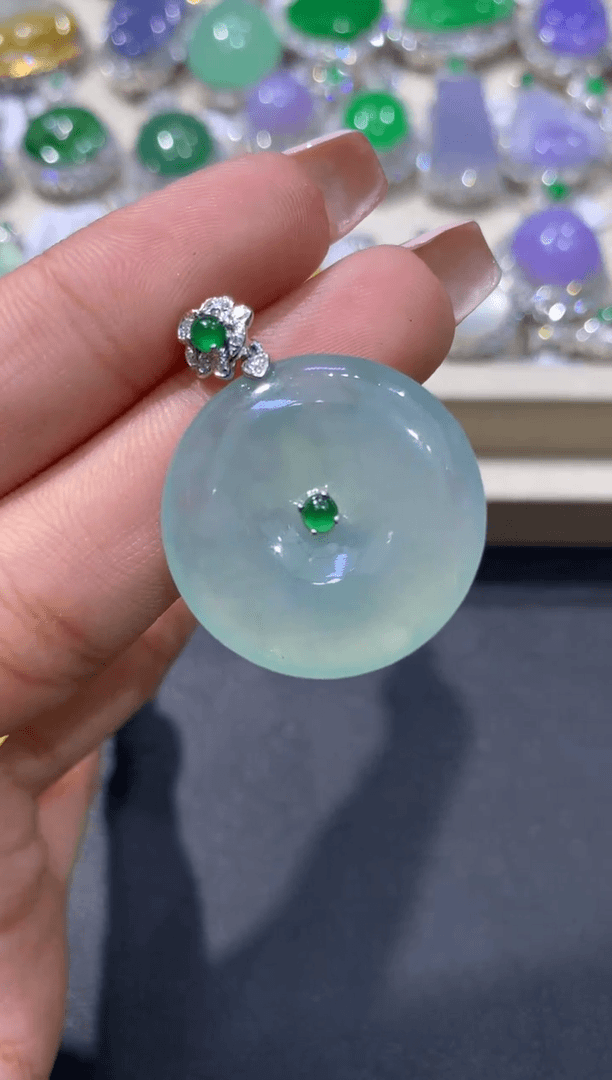 【闪购商品】翡翠颈饰18K金镶嵌18k金缅甸翡翠吊坠