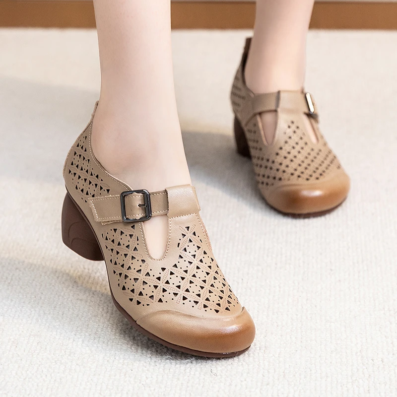 夏季真皮新款软底软面女鞋粗跟老年妈妈鞋妈妈凉鞋防滑30230