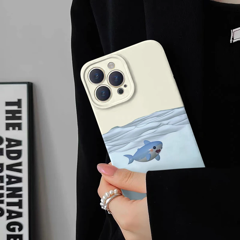 卡通可爱小鲨鱼苹果15手机壳华为oppo小米14vivo全包防摔个性创意