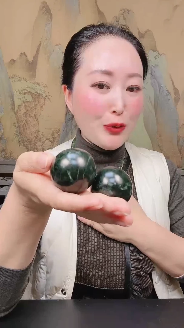 【闪购商品】蛇纹石玉把件未镶嵌.