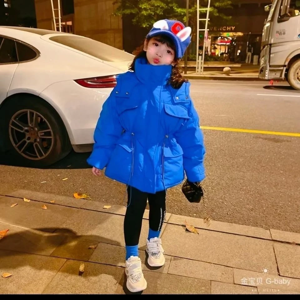 【品牌】中大童女童冬装加绒加厚棉服2023克莱因蓝收腰连帽网红韩