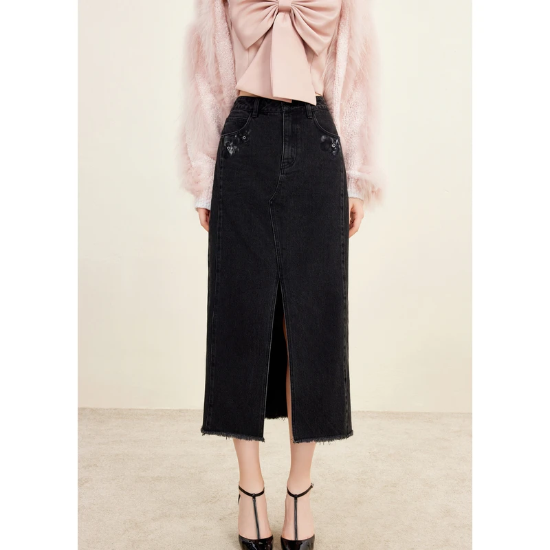 missCOCOON开叉牛仔半裙冬装新款女装立体皮花袋口半身裙