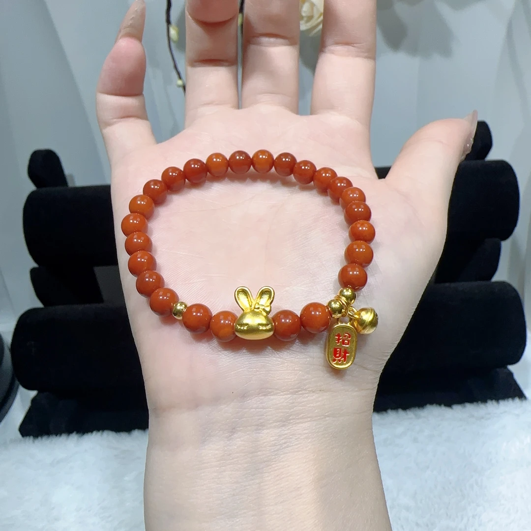 天然玛瑙金珠兔子招财纳福铃铛手链可爱时尚女士手工小姐姐款