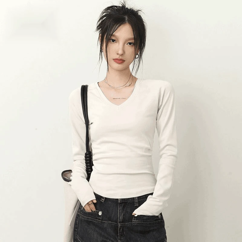 拉夏贝尔白色v领长袖T恤女辣妹2023新款秋冬内搭打底衫百搭正肩修