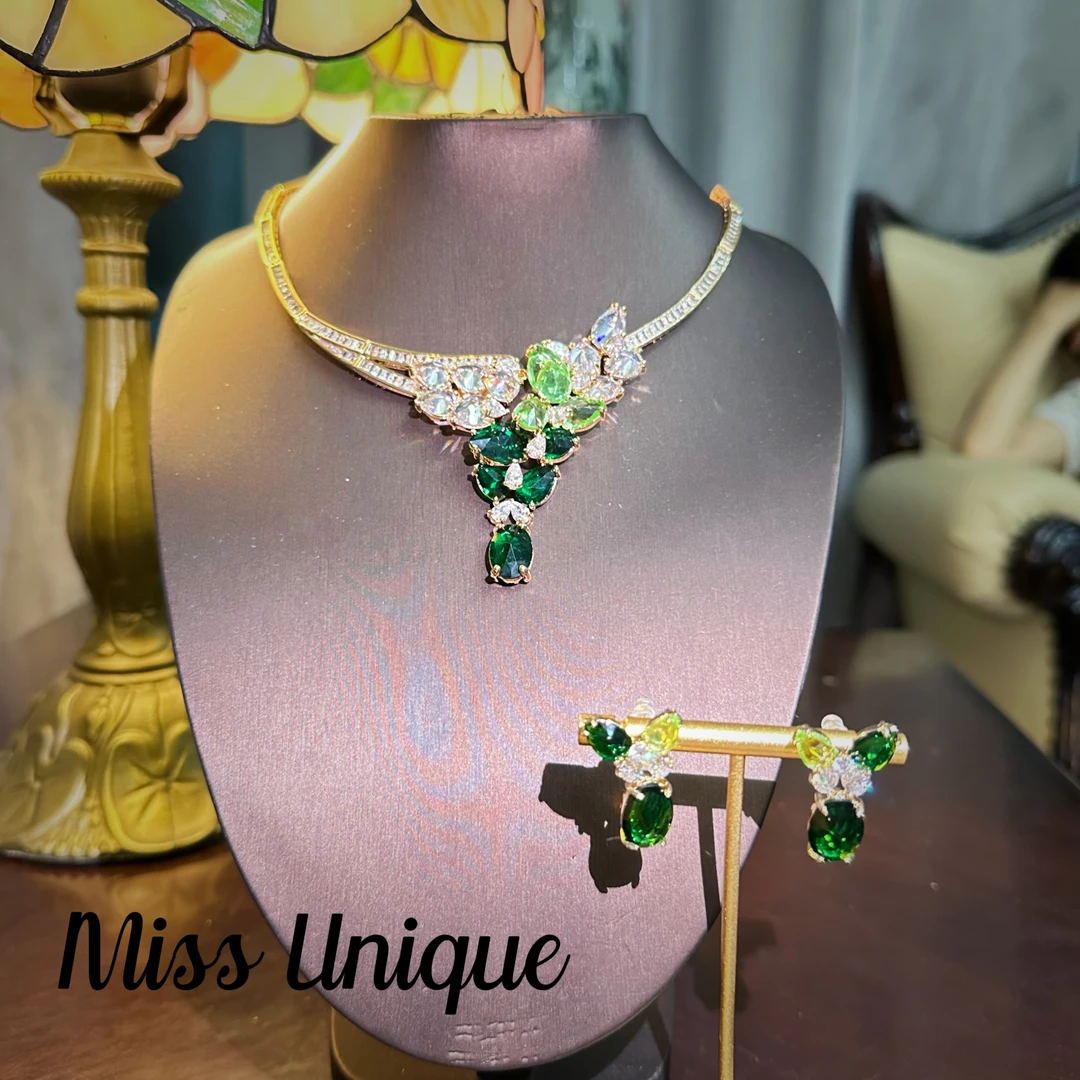 E8729立体双色蓝水滴花簇项链套装