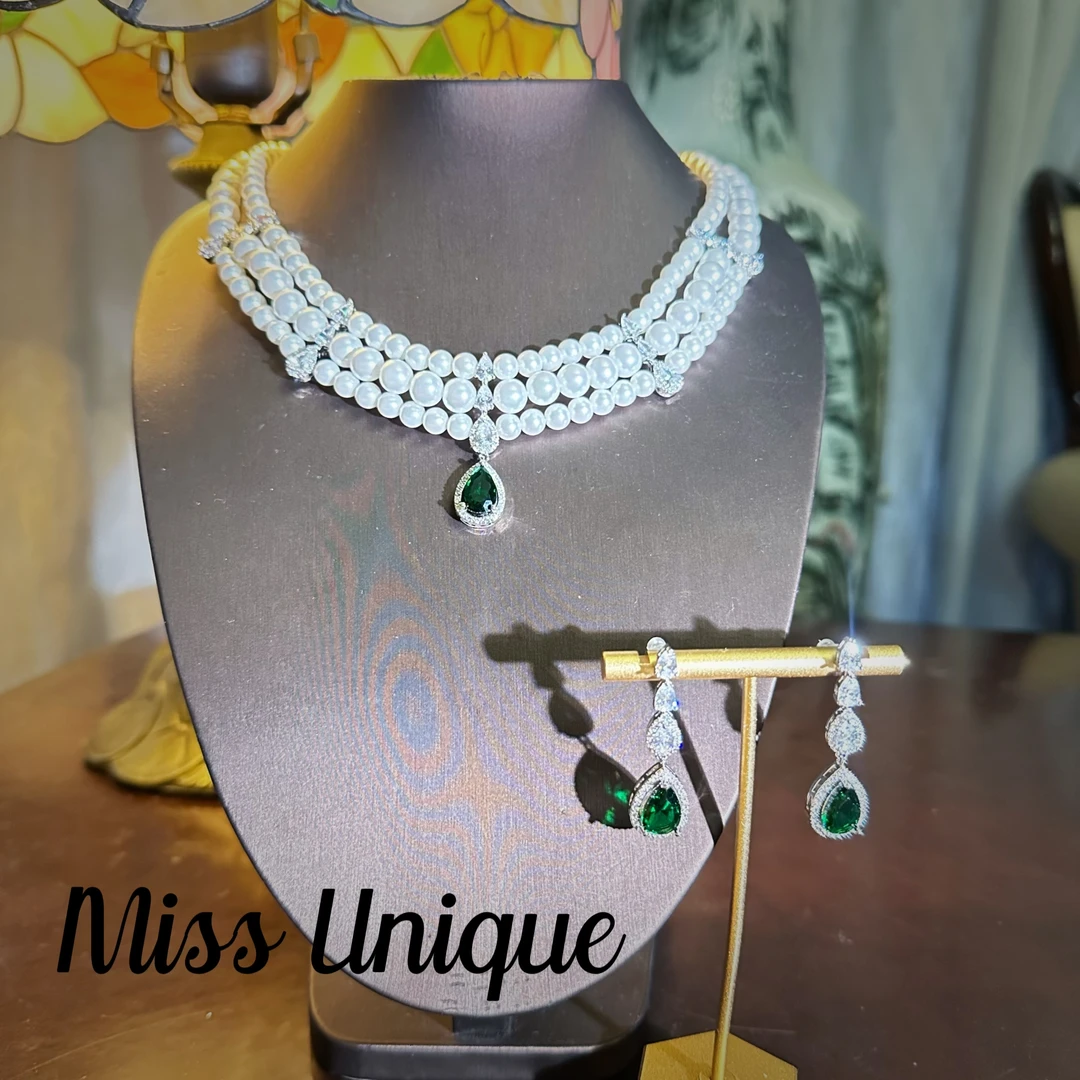 E8646绿水滴三层珠珠项链套装