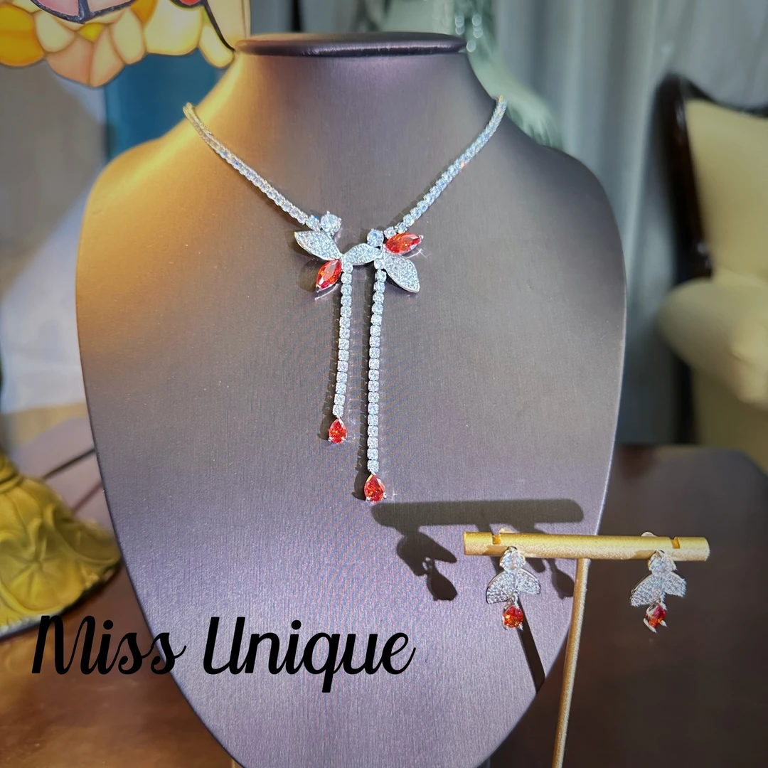 E8513红色小蝴蝶双条流苏项链套装