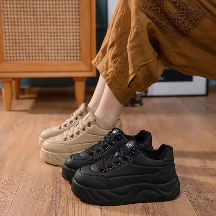 高帮面包鞋女2023新款秋冬加绒百搭增高鞋子女款休闲板鞋黑色女鞋