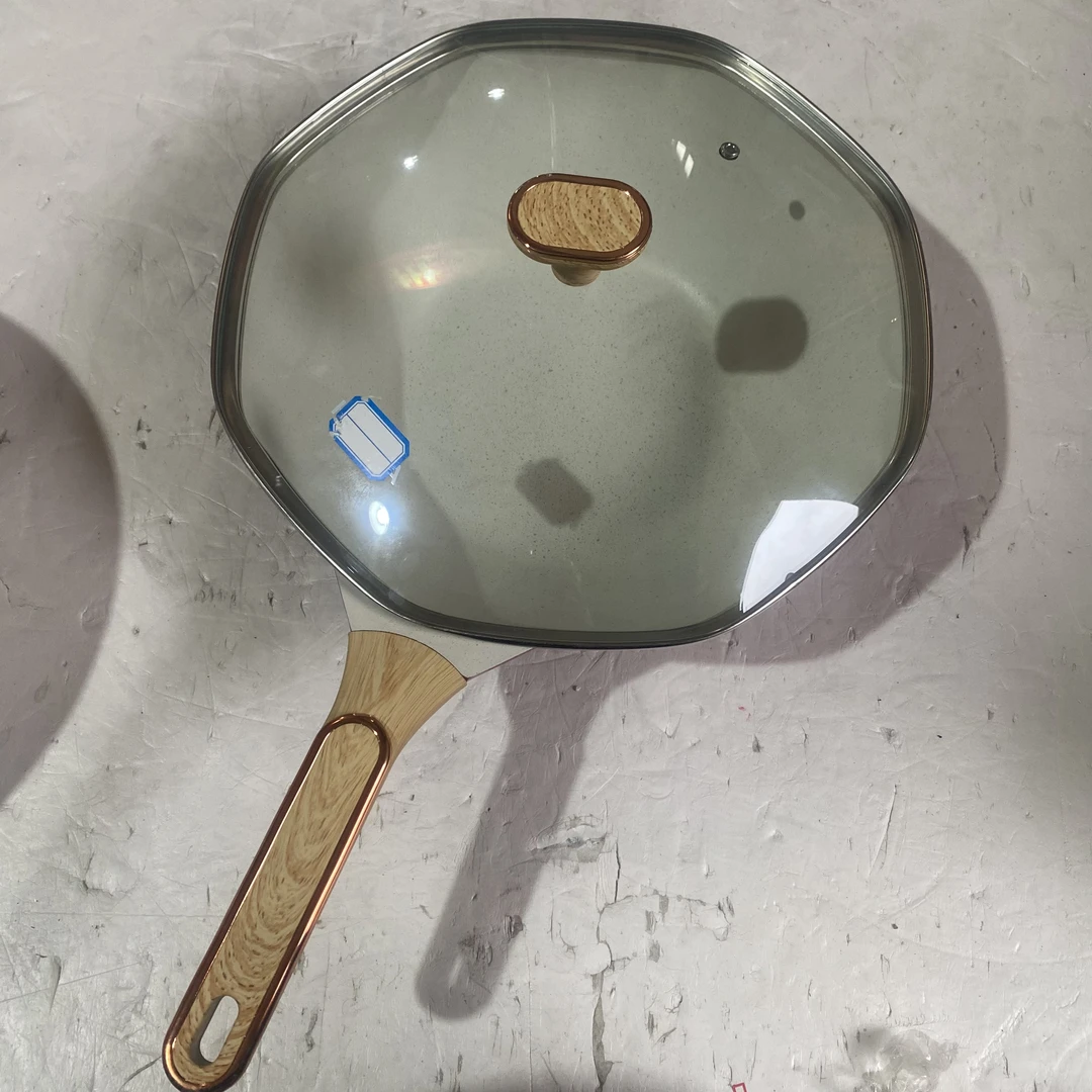 (微瑕)32cm红色八角不粘炒锅【ywp】88