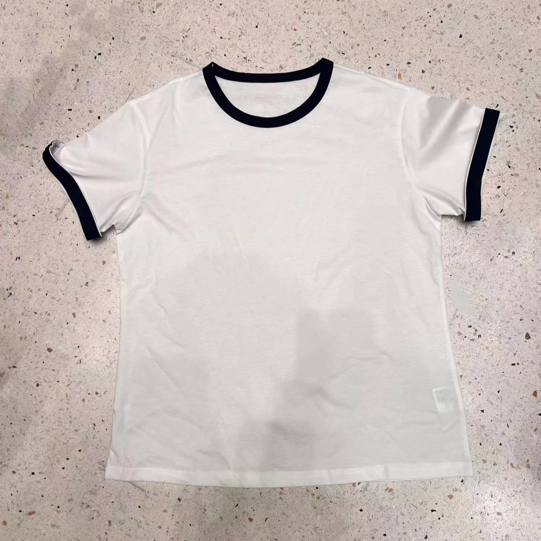 简约白色半袖