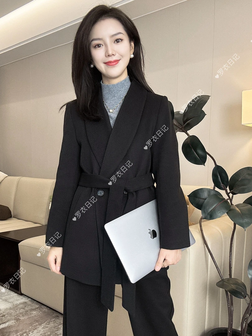 【罗衣日记】青果领冬季毛呢白鸭绒西装外套女设计感系带羽绒服大衣