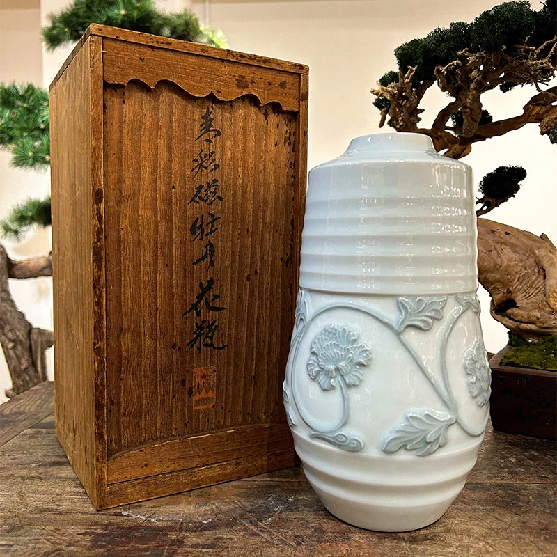 已故巨匠二代加藤溪山1966年展会作品 青彩瓷花瓶