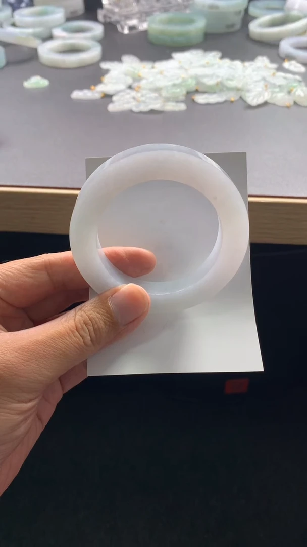 【闪购商品】定制翡翠手镯未镶嵌定制手镯一个