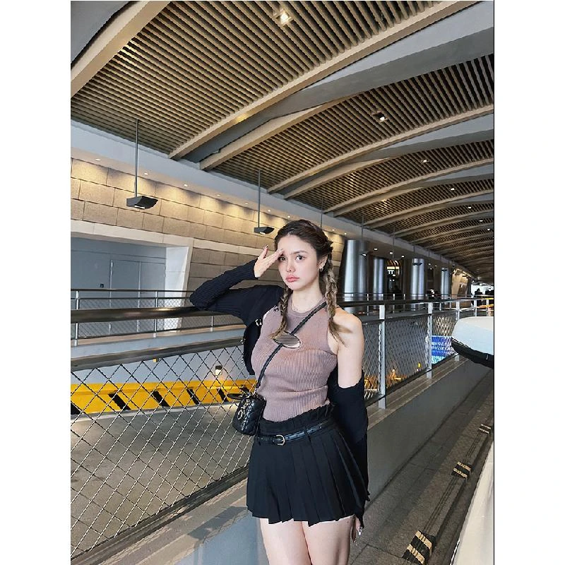 汤元家sd 23T025修身显瘦针织背心女夏季款圆领内搭镂空短款上衣
