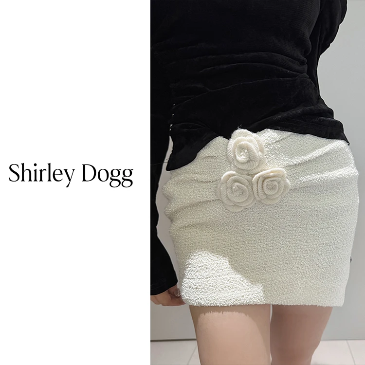 汤元家sd 白色半身裙女秋季2023年新款玫瑰花设计短裙气质包臀裙