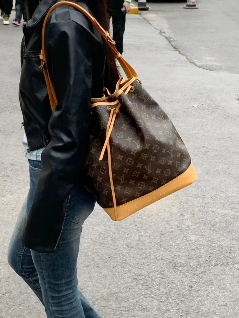 99新 LouisVuitton/路易威登 lv经典抽绳水桶包单肩女士斜跨包GW