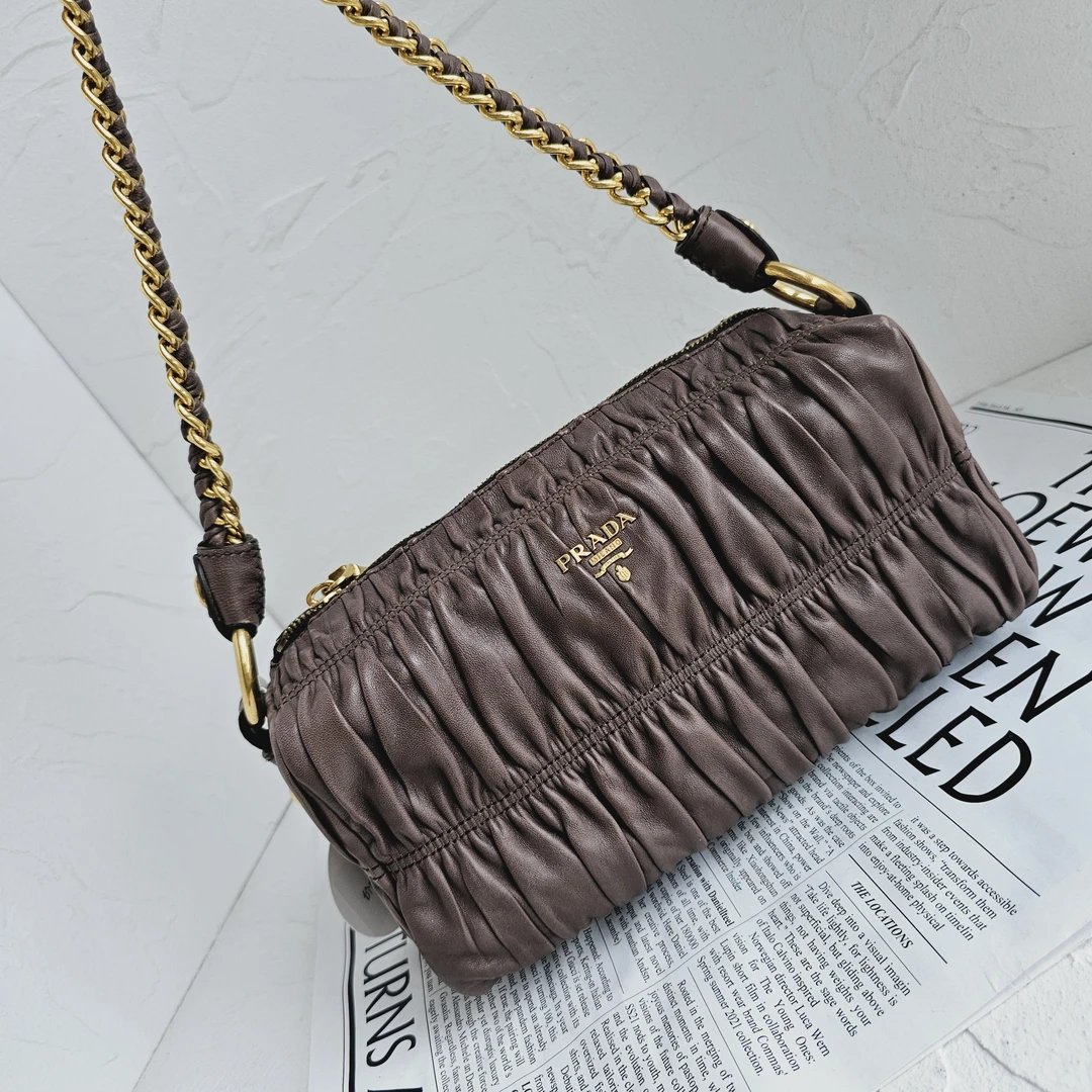 95新 Prada/普拉达 Prada羊皮褶皱链条盒子单肩包/GG/6940218