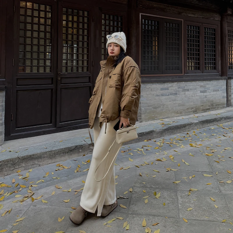 铅笔小鑫大码女装 国标90羽绒服 复古口袋工装轻薄羽绒服